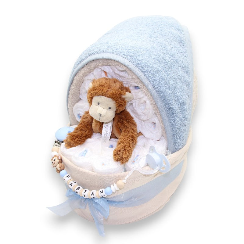 Windeltorte in Wiegenform in blau und beige
