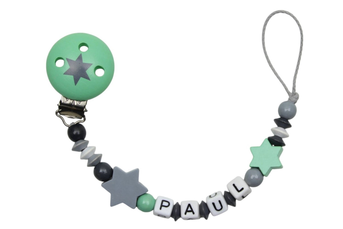 Personalisierte Nuggikette aus Holz mit Sternen und Name, in mint und grau